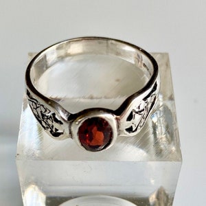 Garnet Vintage Ring Silver Band Sterling Silver