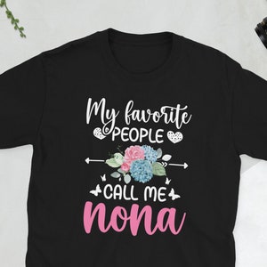 Nona Grandma Appreciation Nona Grandmother Gifts Unisex T-Shirt