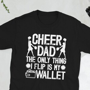 Camiseta unisex Proud Cheer Dad Of A Cheerleader Father Gifts