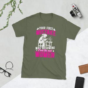 Female Welder Shirt Welder Women Gifts Welding Girl Gift Welder Girl Welding Women Unisex T-Shirt