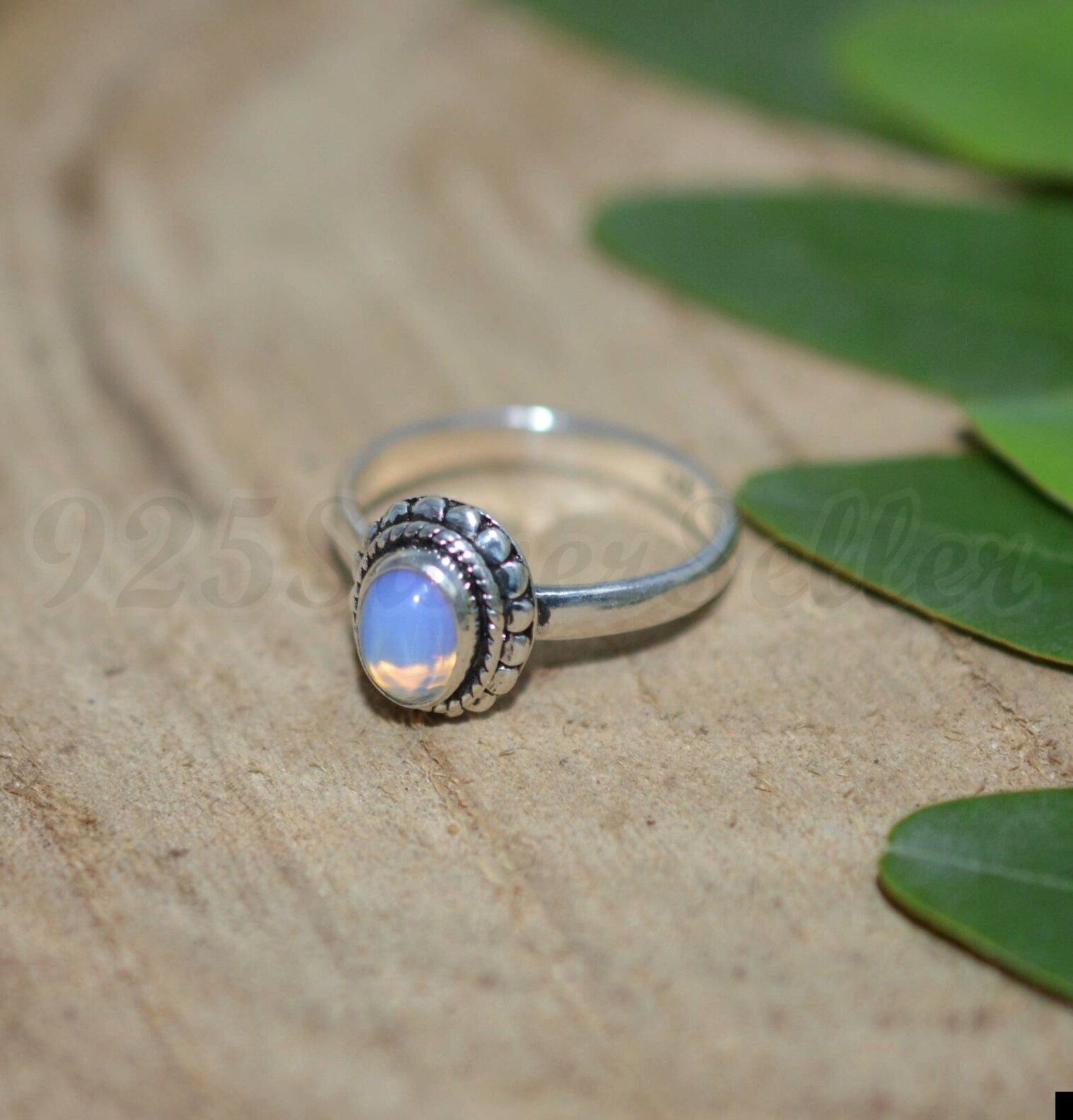 silver ring opal stone