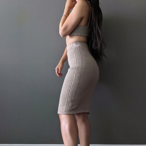 KNITTING PATTERN x Walk the Line Skirt