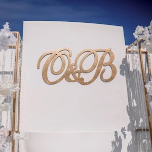 Personlig bröllopsinitialskylt – Rustik väggkonst i metall med monogram, anpassad pardekor, elegant kursiv skrift, miljövänlig