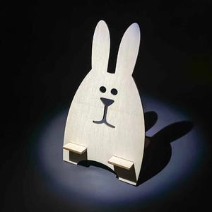 Wooden Bunny Phone Stand – Eco Friendly Rabbit Holder for Kids, Tablet Dock, Birch Desk Decor, Minimalist Animal Shaped Accessory