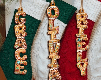 Adorno navideño personalizado de pan de jengibre con el alfabeto, adorno con el nombre de los niños, etiqueta navideña para calcetines, adorno navideño con la letra del nombre, regalos de Navidad para niños