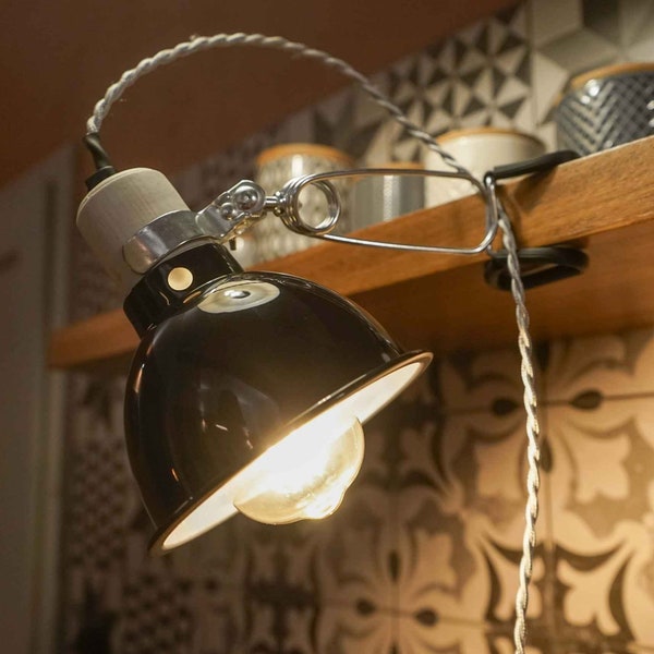 Lampe à pince LED vintage industrielle TIMEBULB | Étagère en tissu pour buffet, émaillé clair avec réflecteur, abat-jour Steampunk, cadeau pour la maison