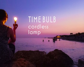 Lampe de pique-nique à LED sans fil TIMEBULB | Qi Charging Accu sans fil | Décoration de terrasse de jardin en forme de boîte hexagonale dorée | Offrez-lui la plage