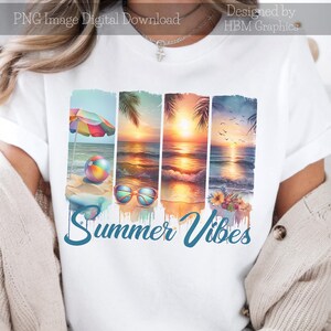 Peut inclure: Un t-shirt blanc avec un motif graphique représentant une scène de plage avec des palmiers, un parasol, un ballon de plage, des lunettes de soleil et le texte "Summer Vibes".