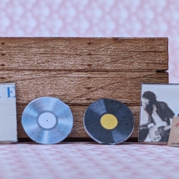 1:24 Scale 33-RPM and 45-RPM Records, Albums, and Sleeves