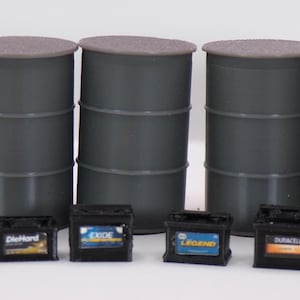 1:24 Scale Car and Truck Batteries - Perfect for Garage Dioramas & Workshop Scenes