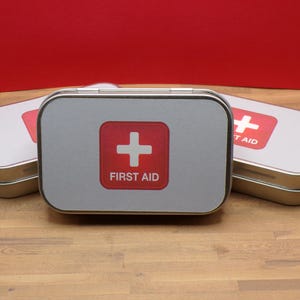 Altoids-Style Tin Everyday Essentials Kit – Compact Essentials