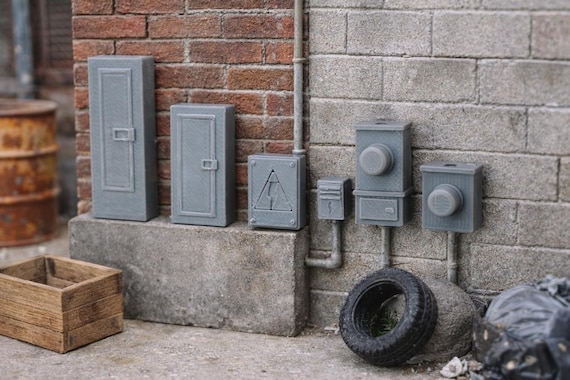 1:24 Scale Electrical Boxes, Meters, and Conduit Set – Miniature Utility Diorama Accessories