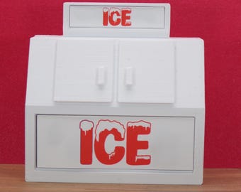 1:24 Scale Large Ice Machine - Ideal for Grocery Store, Convenience Store, Bait Shop, Gas Station, Repair Station