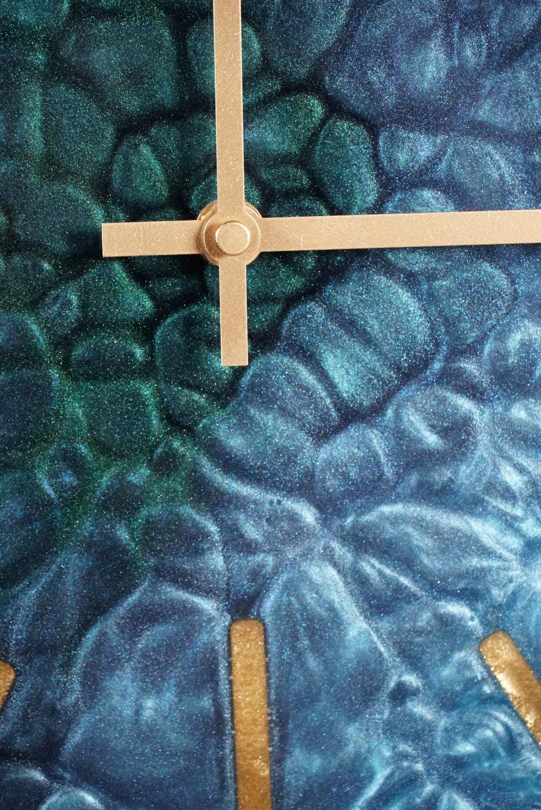 Blue / Green Colorshifting 12” Clock Designer Clock - Etsy