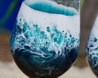 Turquoise Waves Wine Glasses | Coastal Decor
