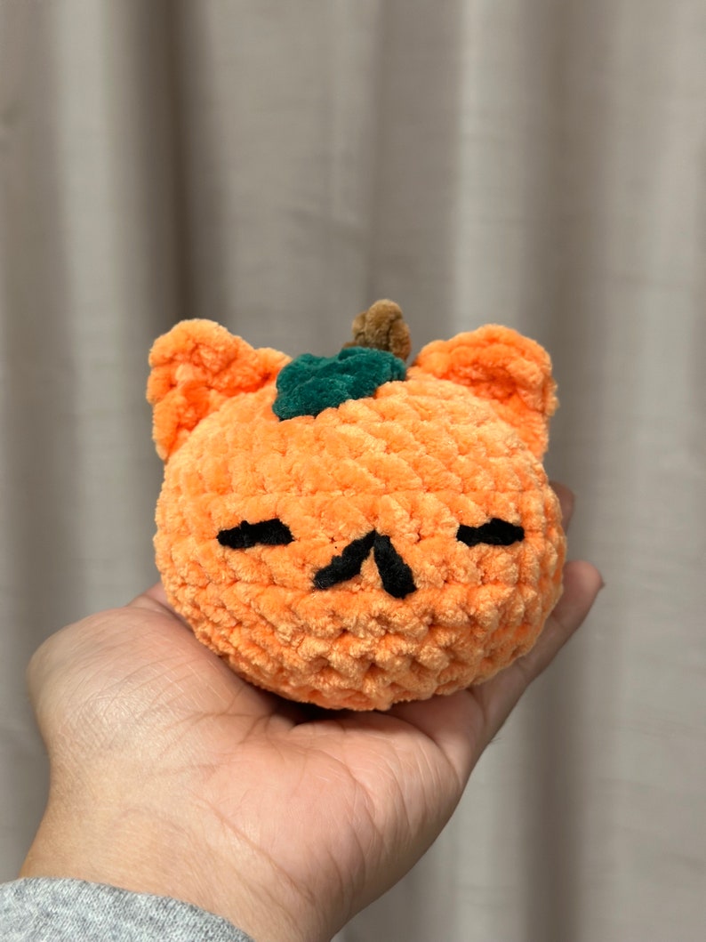 Yoongerine small Plushie image 3