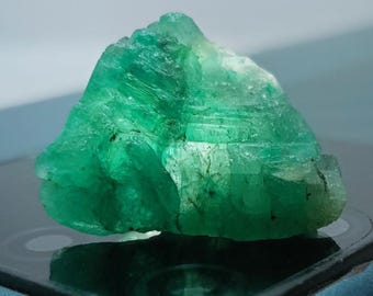 Natural Colombian Emerald Rough Gemstone, Rough Size 20x17mm (16.50 Carat)