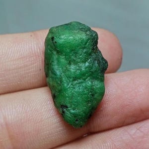 100% Natural Untreated Colombian Emerald Rough Loose Gemstone Raw Emerald Natural Emerald, Emerald Rough, Emerald Raw.