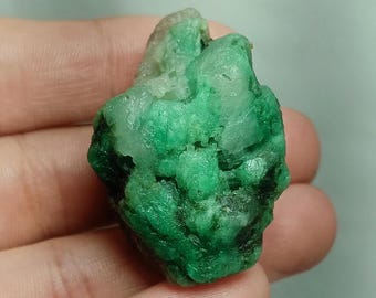 Big Emerald Rough Stone / Natural Zambian Emerald Rough Stone, Raw Emerald, Rare, Top Quality Rough, Emerald Rough, Antique Emerald Rough.
