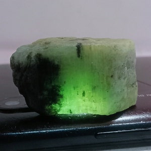 Big Emerald Rough Stone, Natural Colombian Emerald Rough Stone, Raw Emerald, Rare, Top Quality Rough.