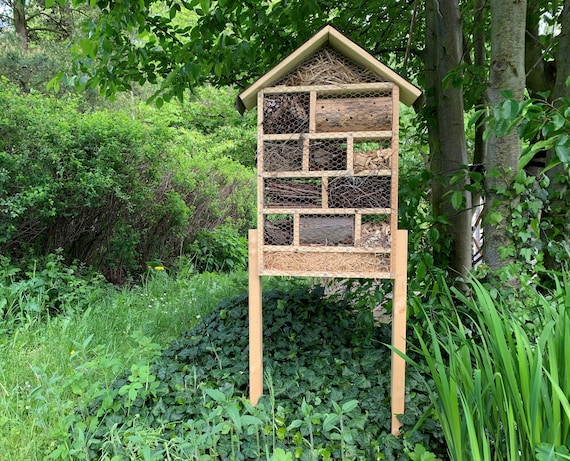 Großes Insektenhotel Bausatz, DIY Insekten Haus, Insektenhaus,Haus für Insekten Käfer Nützlinge, Garten Deko, Dekoration Garten, Öko Garten