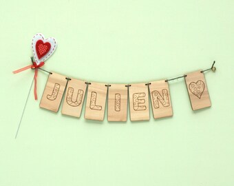 Des Lettres Du Bois Leveil Au Bout Des Doigts Par Boicedaire