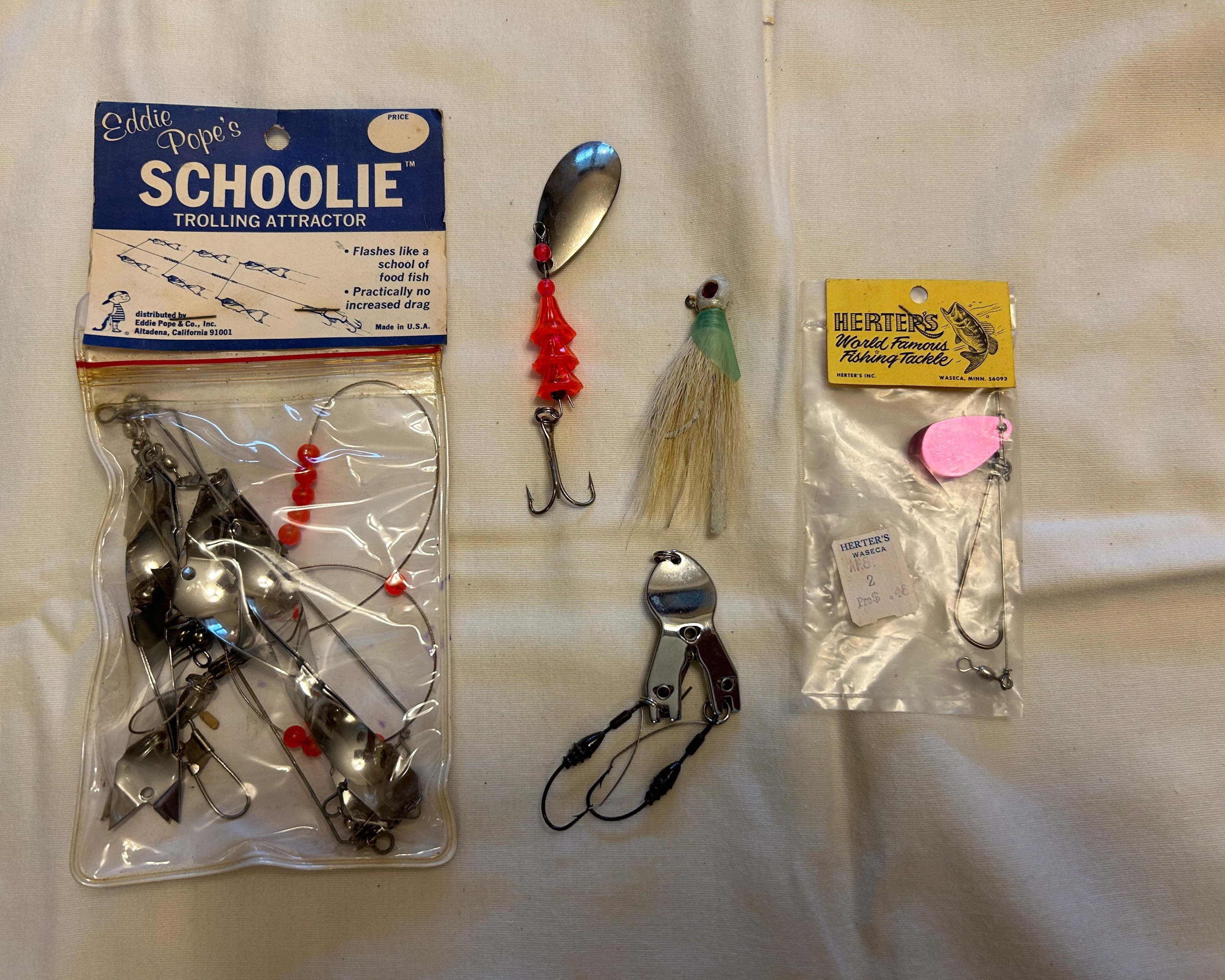 Lot of 5 Fishing Lures -  Canada