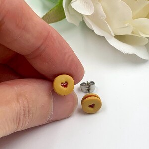 Adorable Handmade Polymer Clay Jammie Dodger Biscuit Cookie Stud Earrings for Kawaii Fashion, Gifts for Her