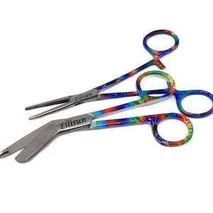 Pride Gift Anpassad Graverad 2 Styck Personlig Rostfri Stål Hemostat Tång & Bandagesax 5,5" Regnbågsfärgad