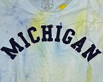 COLLEGE TAILGATE - university of michigan (uMich) blue and yellow hand tie dyed trendy oversized tee - size MEDIUM
