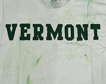 COLLEGE TALIGATE - univeristy of vermont green hand tie dyed trendy oversized tee - size large