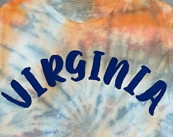 COLLEGE TAILGATE - university of virginia (uva) navy and orange trendy oversized tee with navy lettering - size MEDIUM