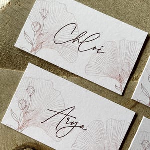 Anpassbare handgefertigte Platzmarkierungen aus Roségold für Hochzeiten, Taufen und Geburtstage
