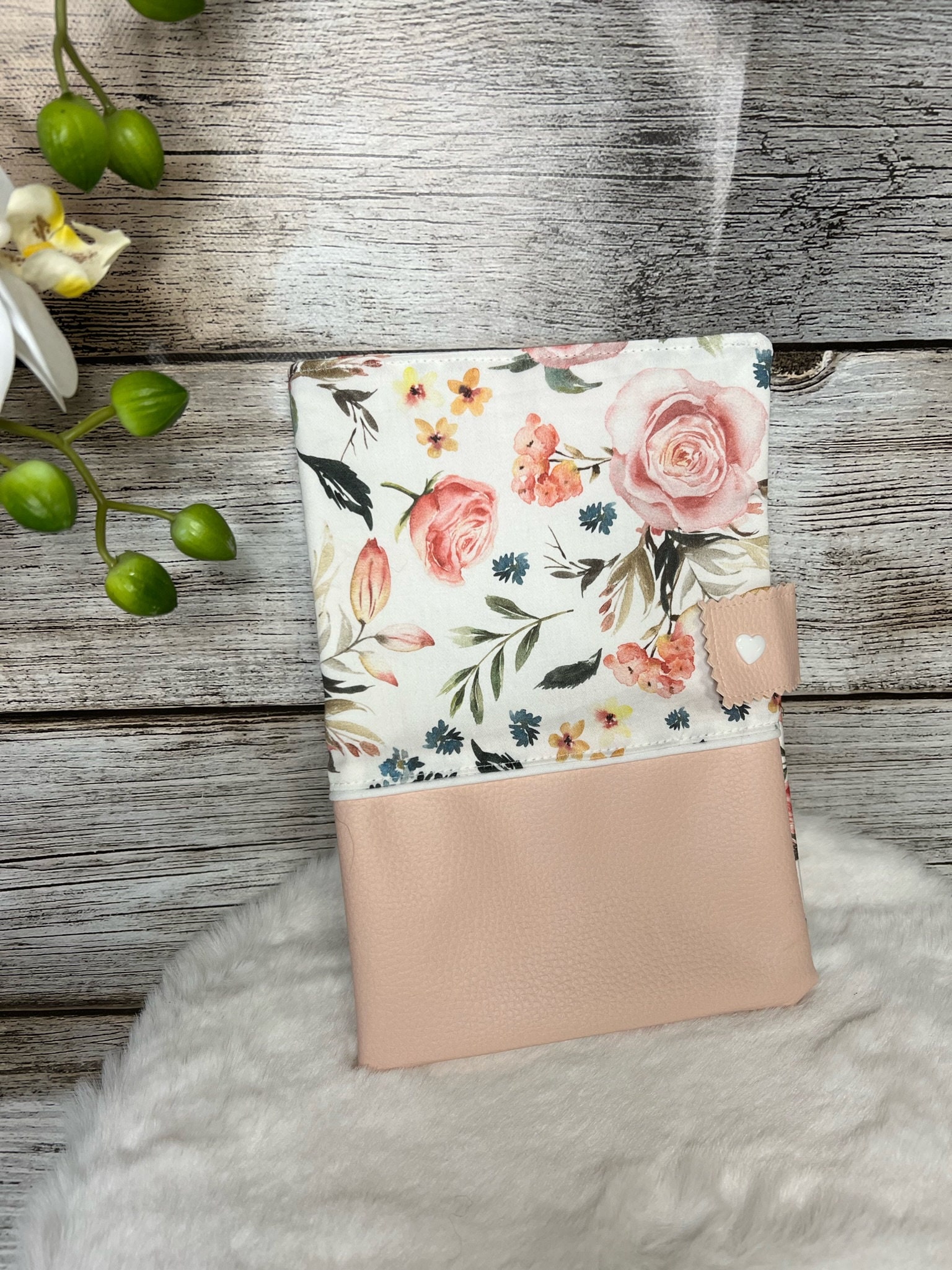 Protège Carnet de Santé Fleurs Personnalisé