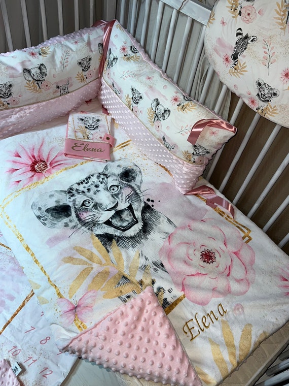 Couverture de lit bébé - Minky & coton - Brodée au prénom