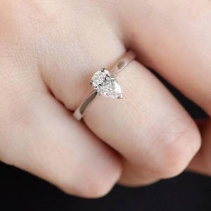 Anello di fidanzamento con diamante CZ taglio a pera da 1,25 ct/anello in argento sterling 925/anello con montatura a griffe solitario/fede nuziale/regalo di anniversario per lei