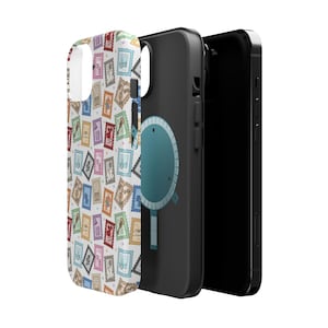 Eras Stamp Phone Case Music Era Collage iPhone-hoesje MagSafe-compatibele beschermende telefoonhoes cadeau voor Swift-fan Stempel collage telefoonhoesje afbeelding 2