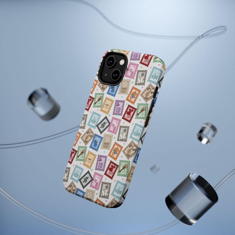 Eras Stamp Phone Case Music Era Collage iPhone-hoesje MagSafe-compatibele beschermende telefoonhoes cadeau voor Swift-fan Stempel collage telefoonhoesje afbeelding 4