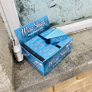 Wise Skies Blue Premium Rolling Tips Roach Card Filter Tips Natural Vegan Blue