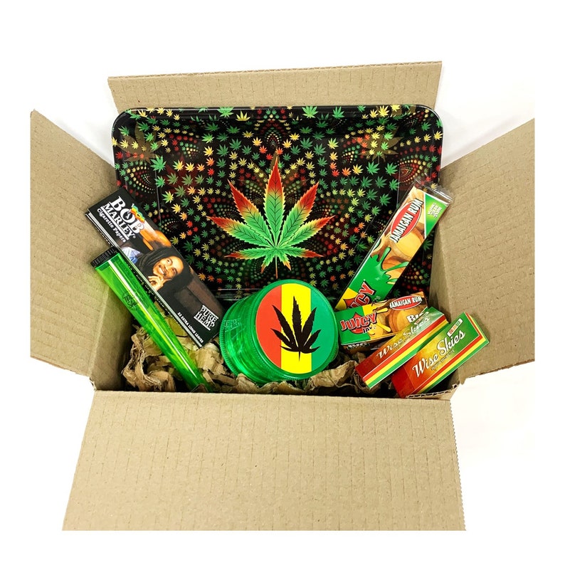 Reggae Leaf Rolling Tray Gift Box Set Rolling Papers Plastic 4 Part Grinder Juicy Jay Papers 