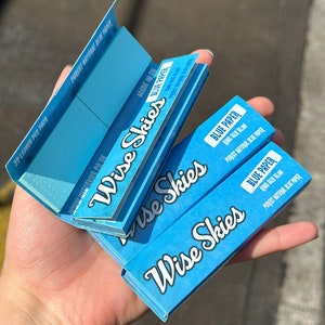 Wise Skies Blue Connoisseur Cartine King Size Slim Confezione da 3