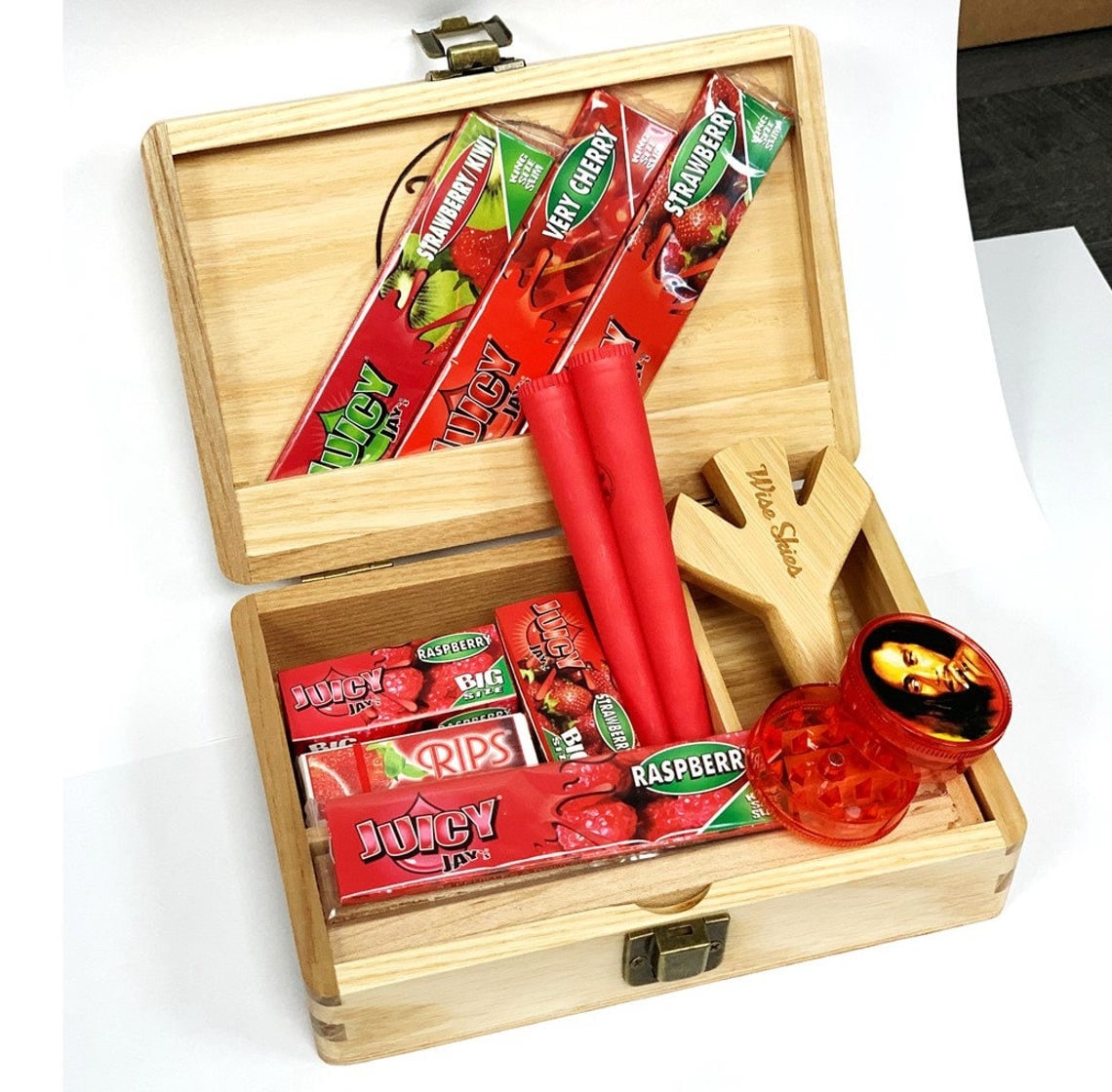 cigarette hamper Smoking Hamper