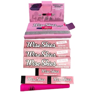 Paquete de papeles de liar y boquillas Pink Wise Skies. Bonito juego de papeles femeninos con filtros de carbón Purize y papeles de liar King Size Slim rosas.