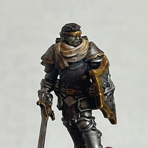 Male Half-Orc Knight/Paladin/Fighter Male DND, 28mm Scale resin Dungeons & Dragons, Pathfinder Tabletop Miniature