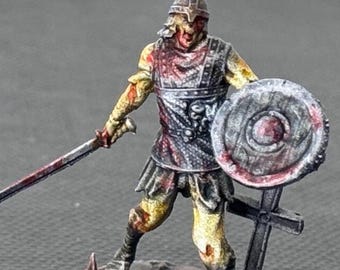 Esqueleto con espada y escudo / Esqueleto / Resina / Pintado o sin pintar / 32 mm