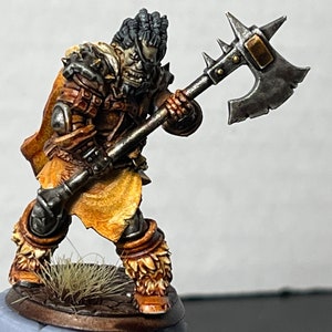 Orc Orog / Half-orc Fighter Barbarian DND Resin 28mm Scale Dungeons & Dragons, Pathfinder Tabletop Miniature