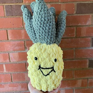 Crochet Pineapple Plushie, Amigurumi Crochet Pineapple Decor, Pineapple Plush Toy, Spring Decor, Nursery Decor