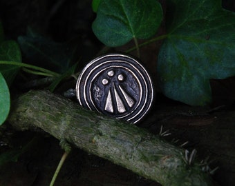 Mini druidic pendant "Awen" in solid bronze.