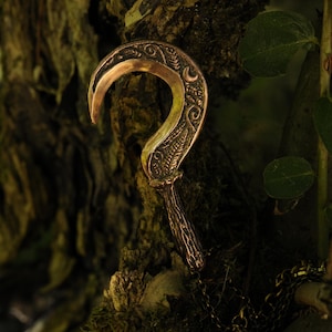 Bronze Sickle of Lugh Pendant – Handmade jewelry inspired by Celtic legends