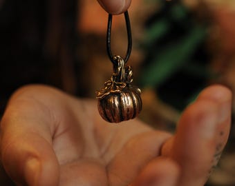 Handmade bronze pumpkin pendant, handcrafted Halloween decoration, unique costume jewelry